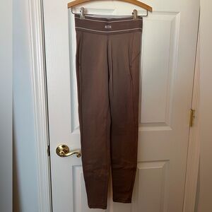 Kith Brown Leggings